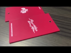 Compatibilidad: Se adapta a la mayoría de las etiquetas estándar, etiquetas personalizadas para ropa con estilo de cierre a presión