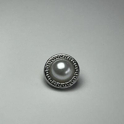 Grúas OEM de recubrimientos y accesorios de prendas de vestir botones para camisas
