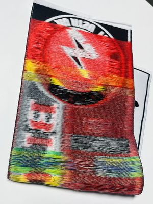 Etiquetas de ropa tejida de costumbre Etiquetas fabricantes de tejido