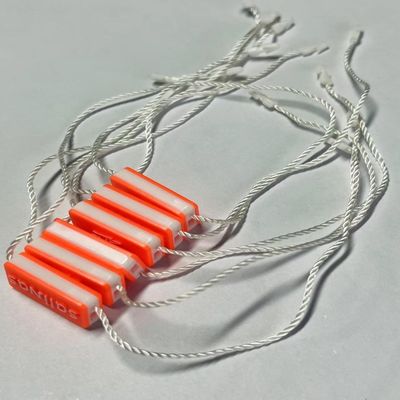 Los elementos de fijación de etiquetas de nylon flexibles resistentes al calor para tiendas minoristas