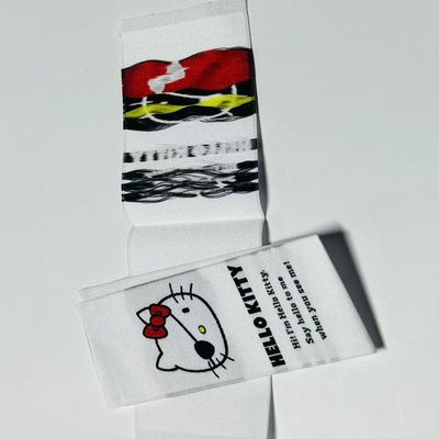 Etiquetas de tejido tejido de telar de aguja coser en etiquetas de nombre pegado en el respaldo OEM