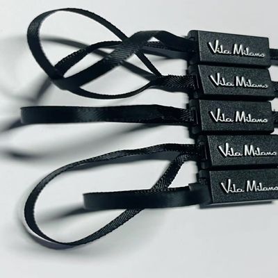 El hilo de algodón en bruto, negro, de etiqueta de colgar, para productos textiles