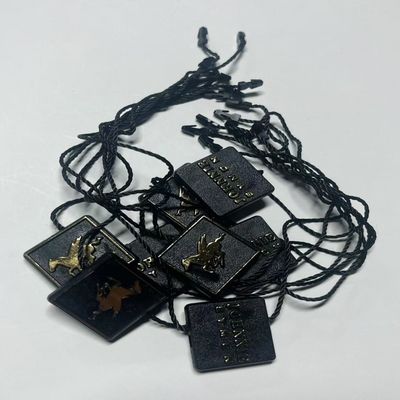 Etiquetas de precio de ropa de balanceo Fijaciones etiquetas colgantes negras cuerdas OEM