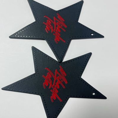 Ropa comercial de swing ropa colgar etiqueta diseño de estrellas para favores de la fiesta