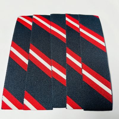 Etiquetas de ropa tejidas con logotipo de 0,4 mm de grosor personalizadas con archivo de ilustración CDR