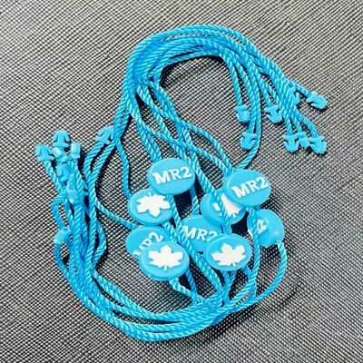 Limpie con un paño blando con cuentas de acero inoxidable soplado adecuado para procesamiento de alimentos y aplicaciones de equipos médicos