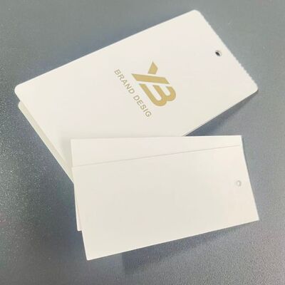 Se adapta a la mayoría de las etiquetas estándar, etiquetas colgantes de ropa personalizadas, material duradero fácil de usar, adecuado para la presentación de prendas de vestir y ropa