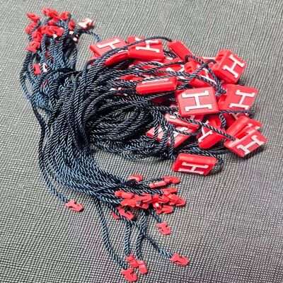 Etiqueta de fijación de la perla de la hoja de acero inoxidable soplada diseñada para componentes de zapatos con una mayor durabilidad y una superficie superior